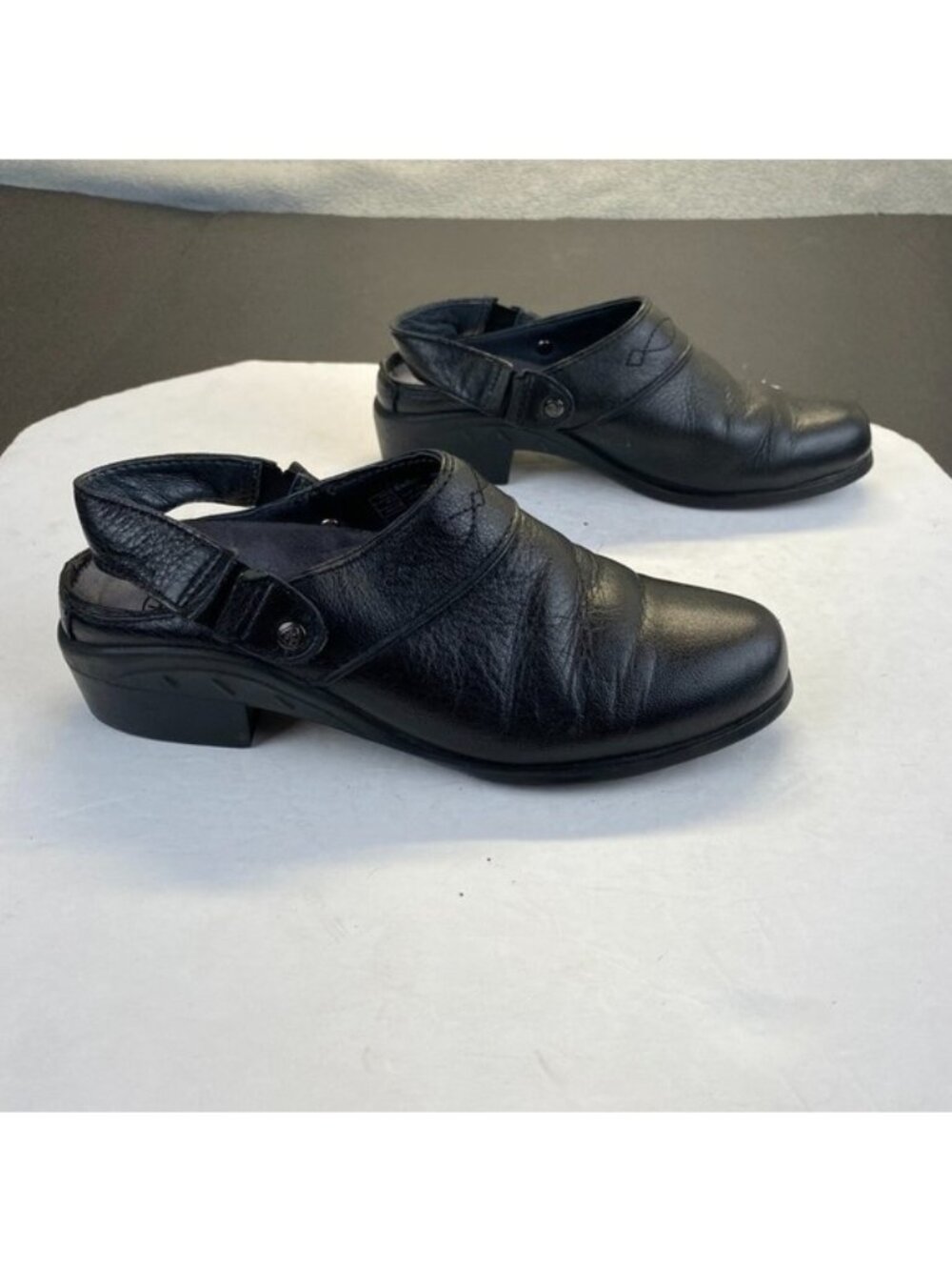 Ariat Leather  Mule Black Leather Slip On Mules Womens Size 6.5 B,Comfort,Casual